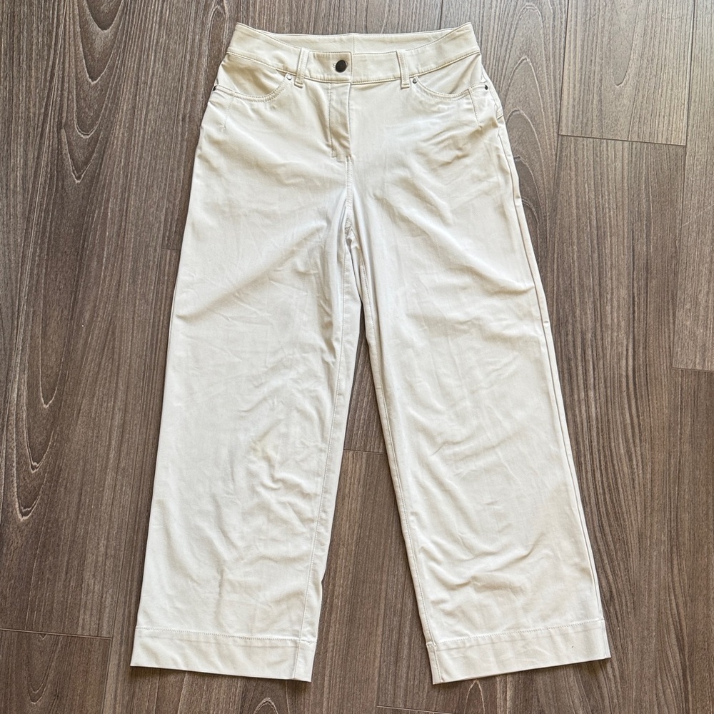 Lululemon Athletica Cream Capris